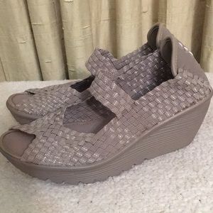 Skechers Peep Toe Wedges Sz 7.5